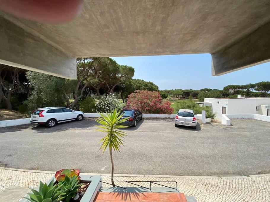 Sunny Villa With Golf Front View วิลาโมรา ภายนอก รูปภาพ