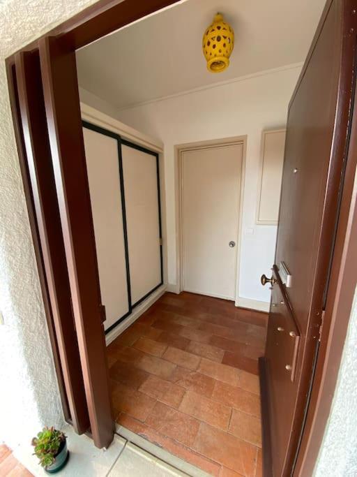Sunny Villa With Golf Front View วิลาโมรา ภายนอก รูปภาพ